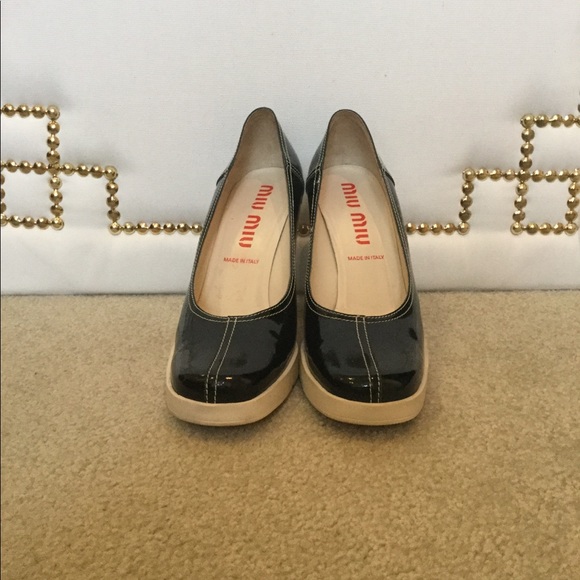 🖤Miu Miu Patent Leather Heels🖤 - Picture 5 of 8